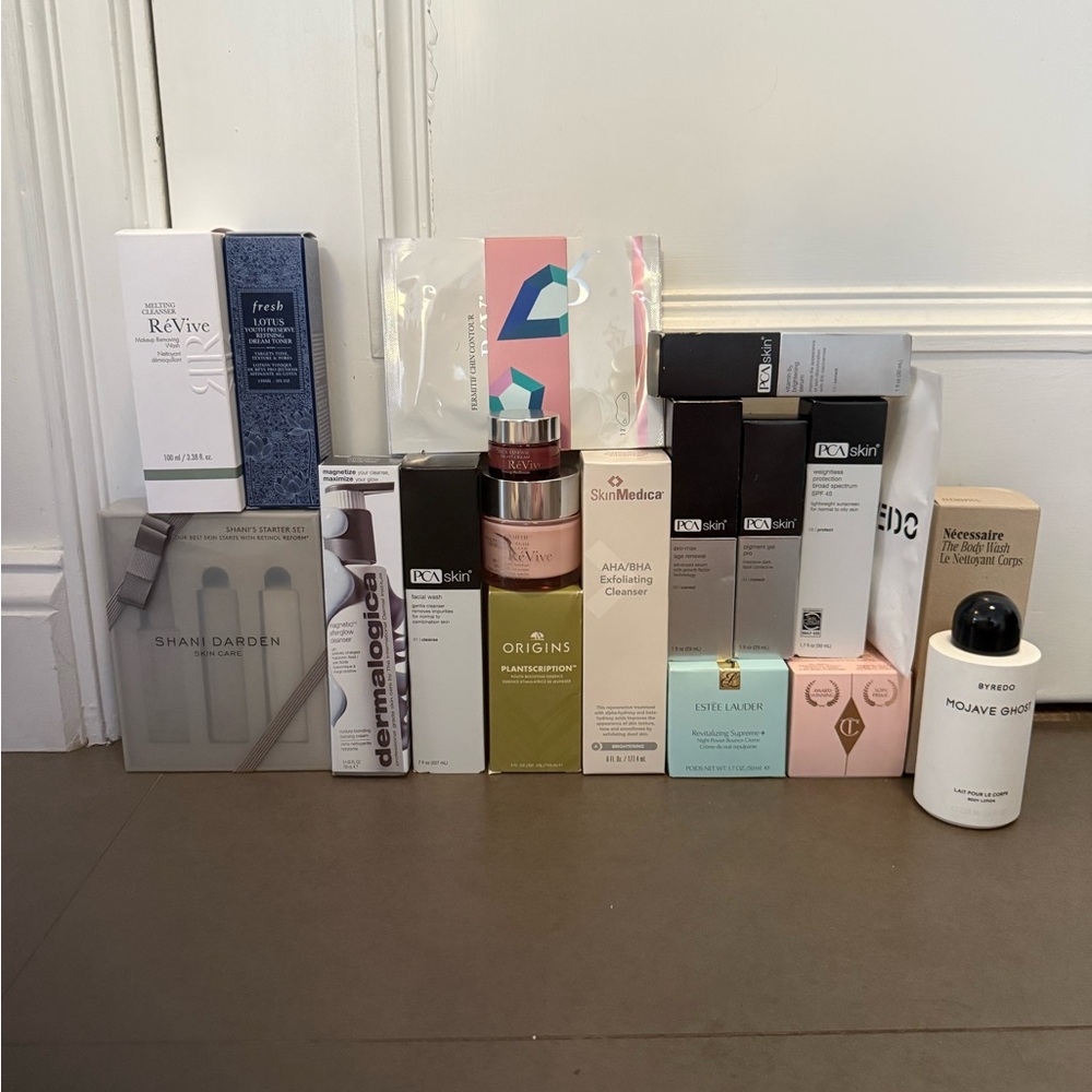 NWOT LUCIRY SKINCARE SET